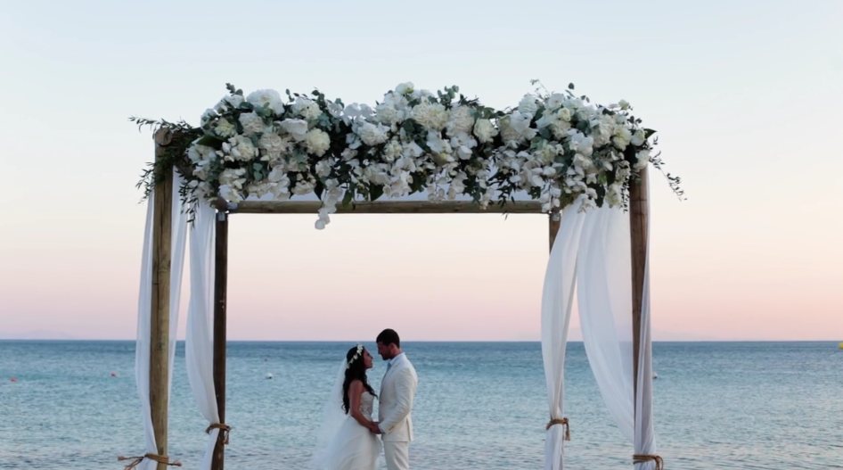 Jewish wedding in Mykonos